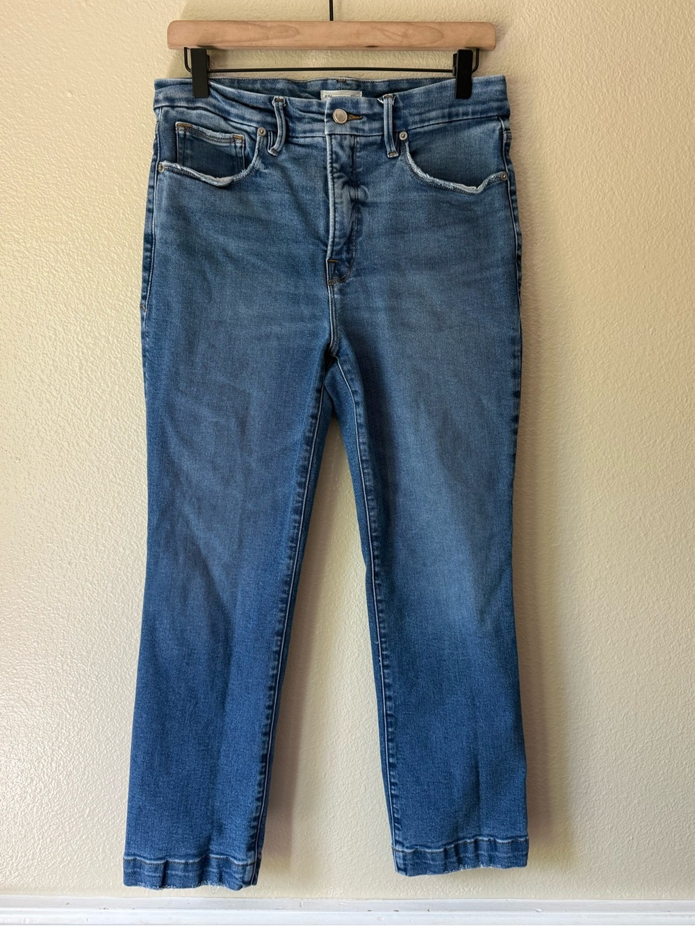 Good American Midwash Straight Leg Ankle Jeans